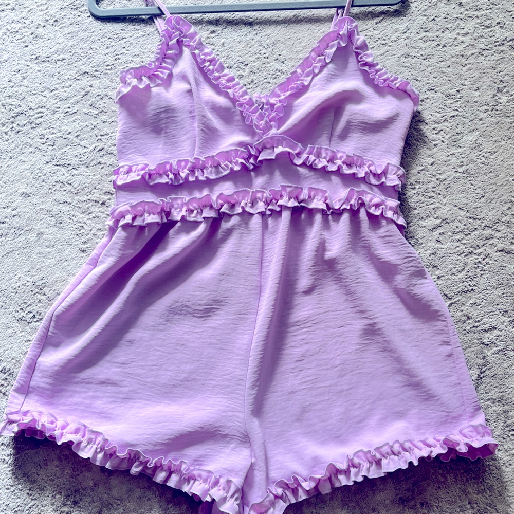 IRIS brand spaghetti strap ruffled romper